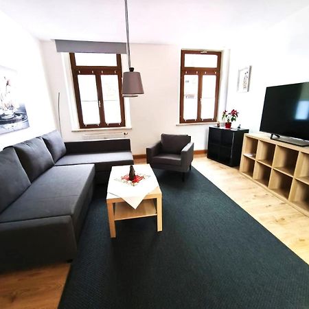Апартаменты Zentral Und Ruhig In Auerbach Ауэрбах Экстерьер фото